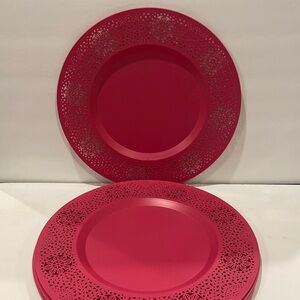 NWT Pier1 Pink Metal Chargers Set of 6